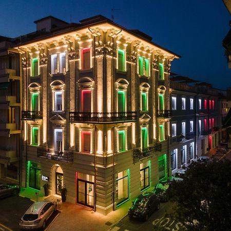 VI Suites Viareggio Luaran gambar
