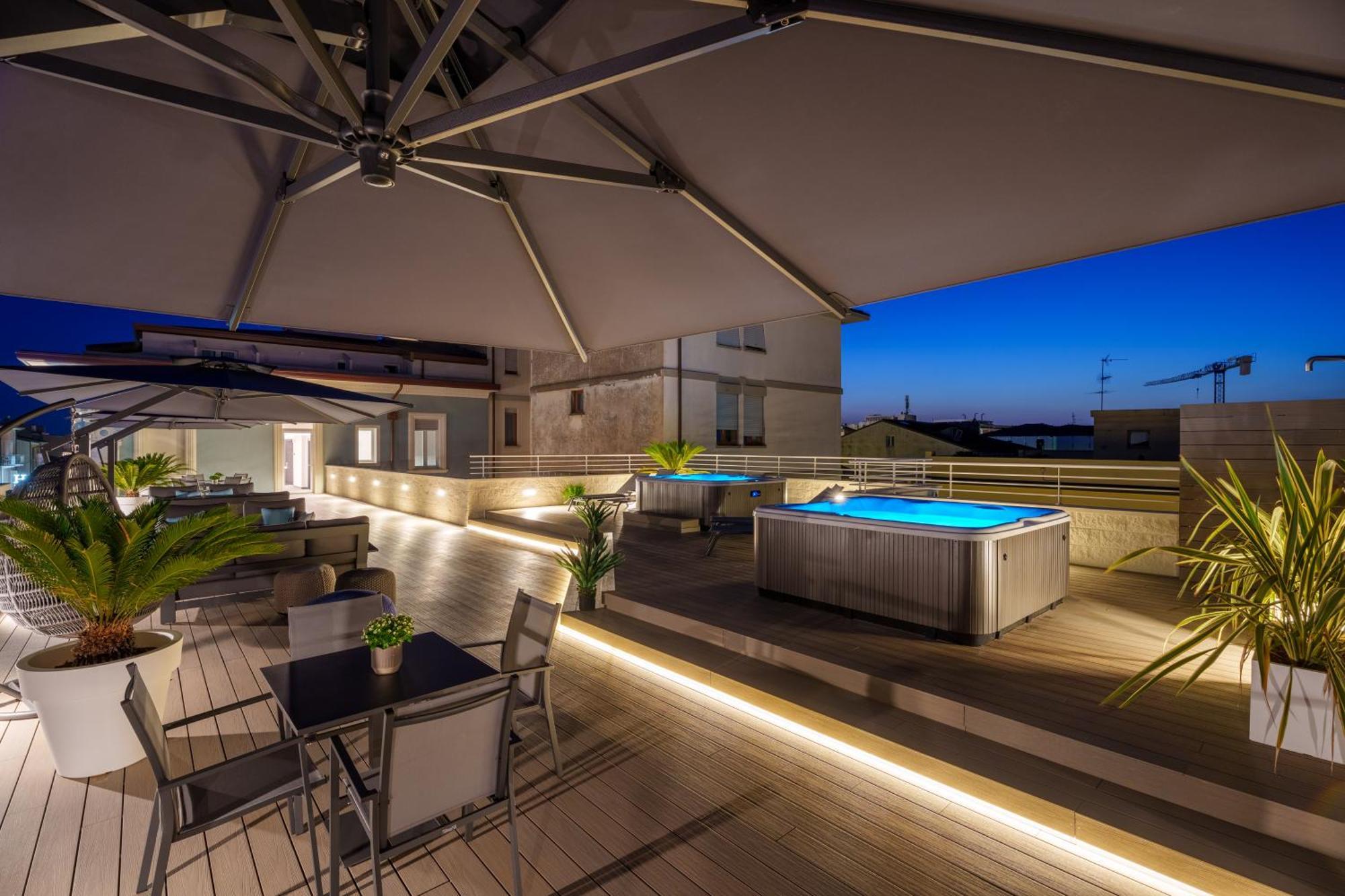 VI Suites Viareggio Luaran gambar